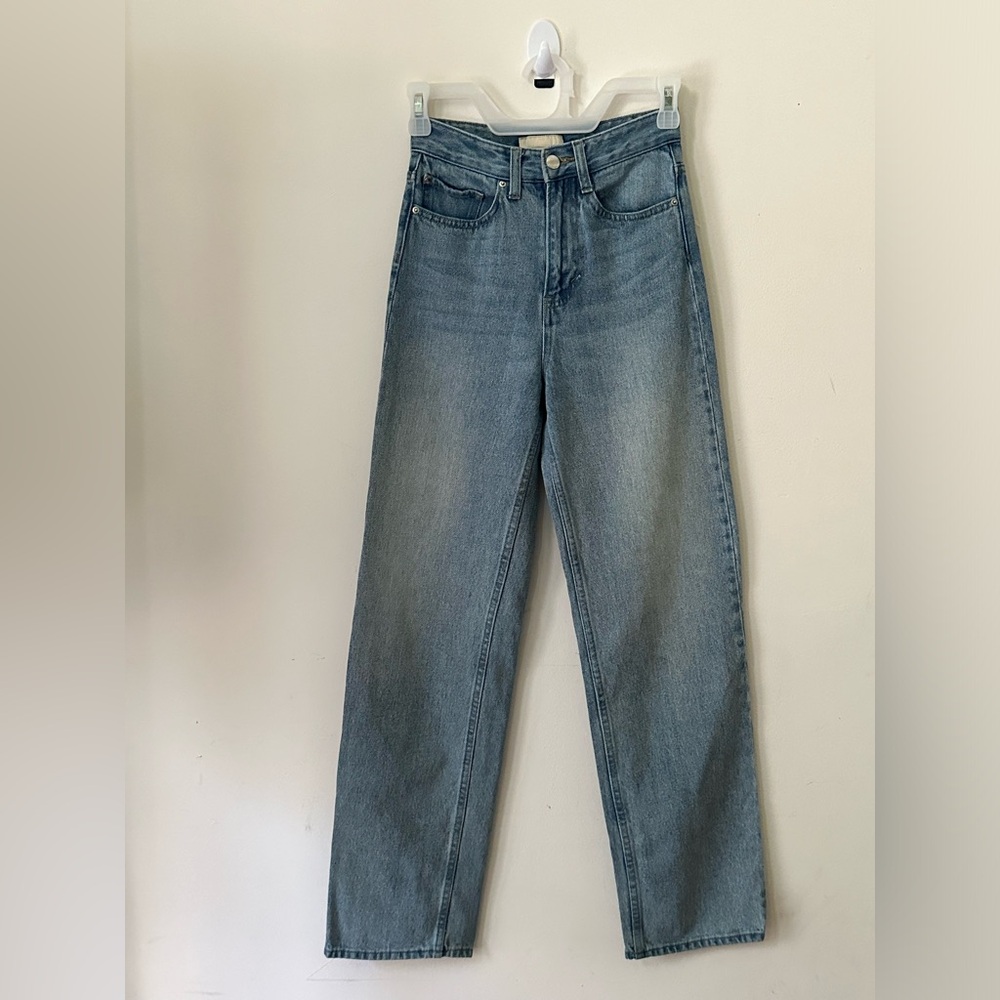 H&M Straight High Waist Jeans